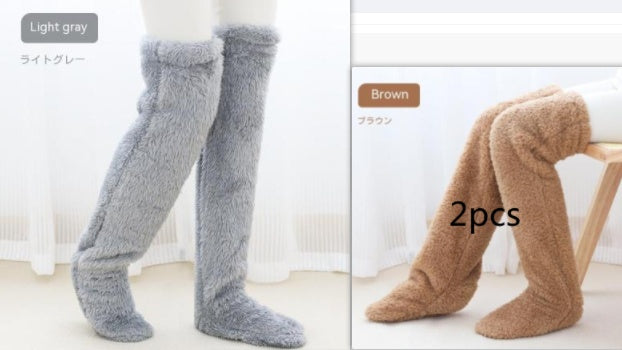 Chaussettes d'hiver chaudes et duveteuses au-dessus du genou